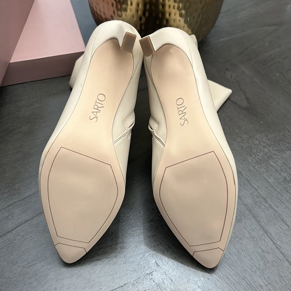 Franco Sarto A-Calliebty Booties - Picture 4 of 14